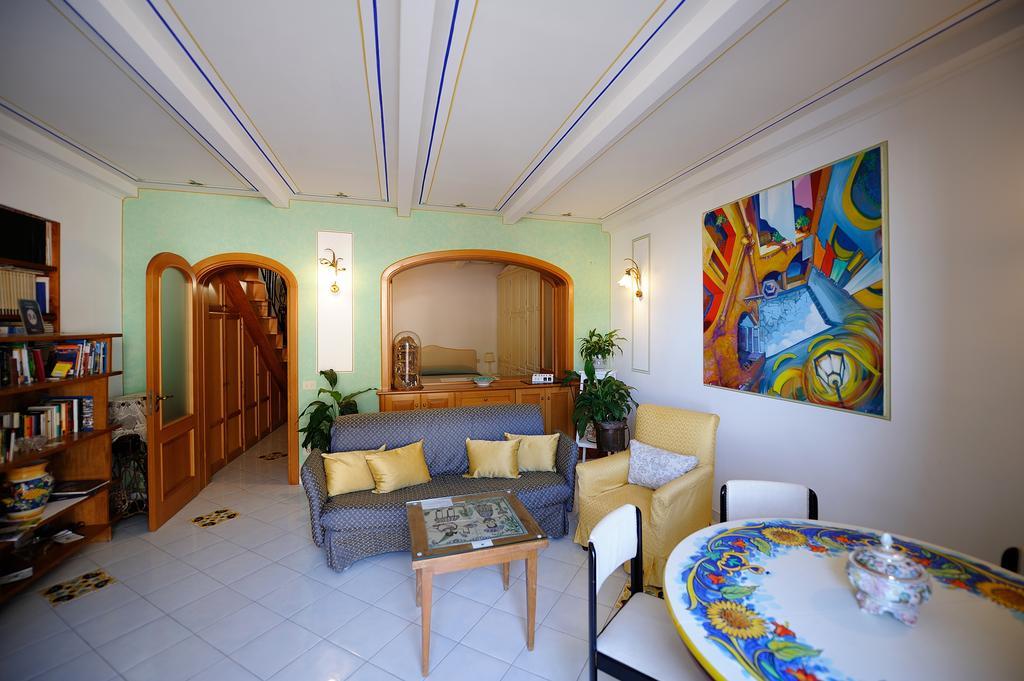 Casa Colonne Lägenhet Amalfi Exteriör bild